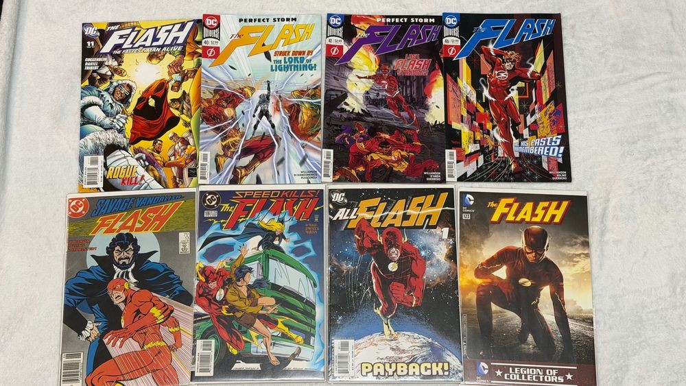 Комікси DC. Flash, Wonder Woman, Green Lantern