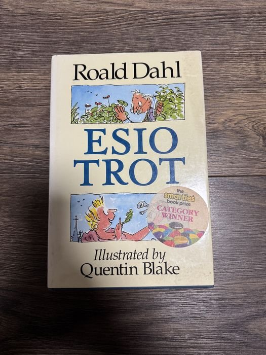 Р. Дал. Esio Trot