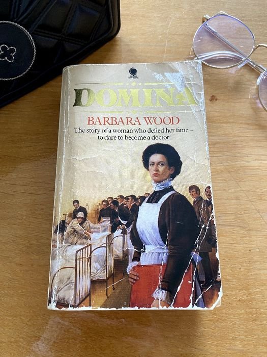 Барбара Вуд. Доміна